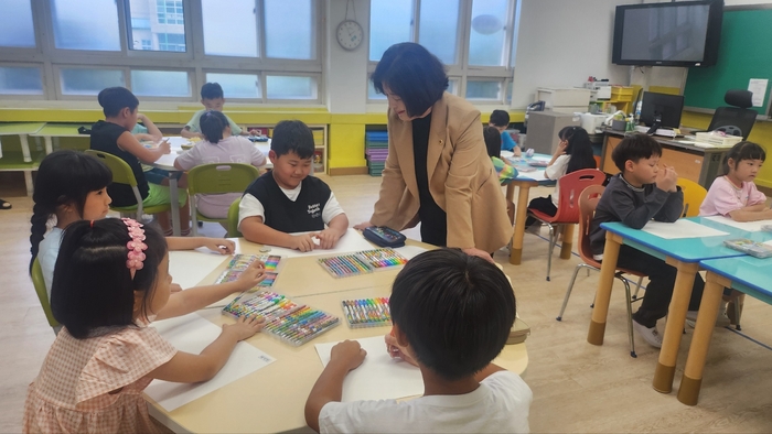 정태숙 부산시의원, 늘봄학교 일일 교사 나서