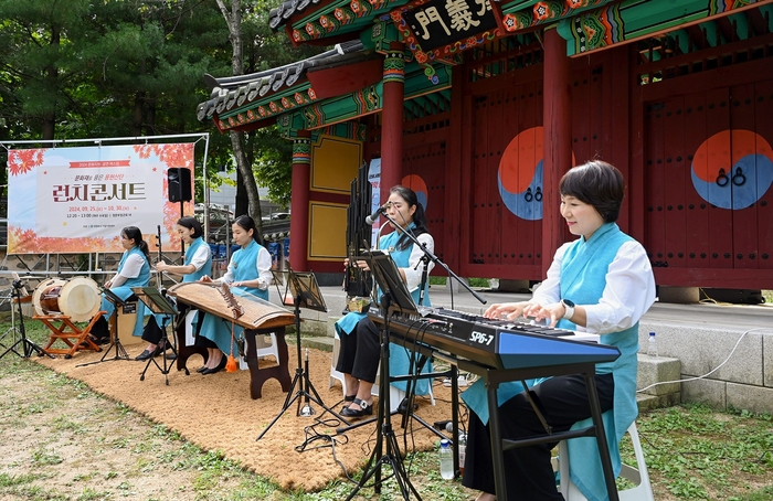 의정부시 25일 용현산업단지 내 정문부 장군묘에서 런치콘서트 개최