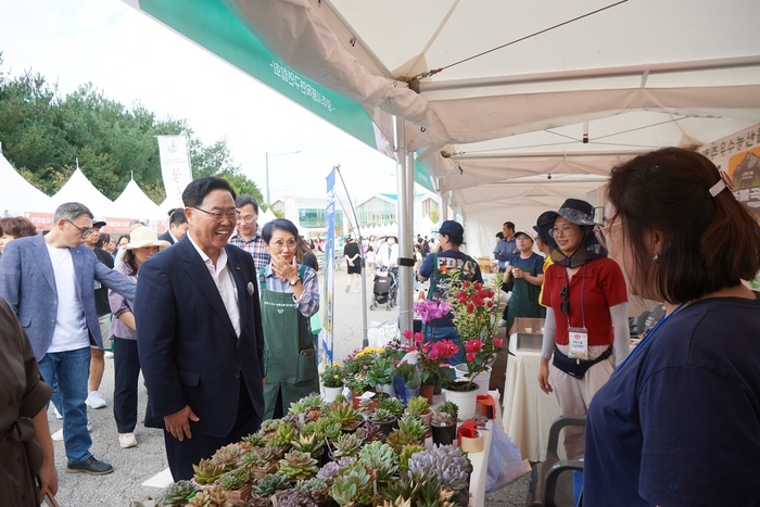 강수현 양주시장 2024년 양주천만송이천일홍축제 주재