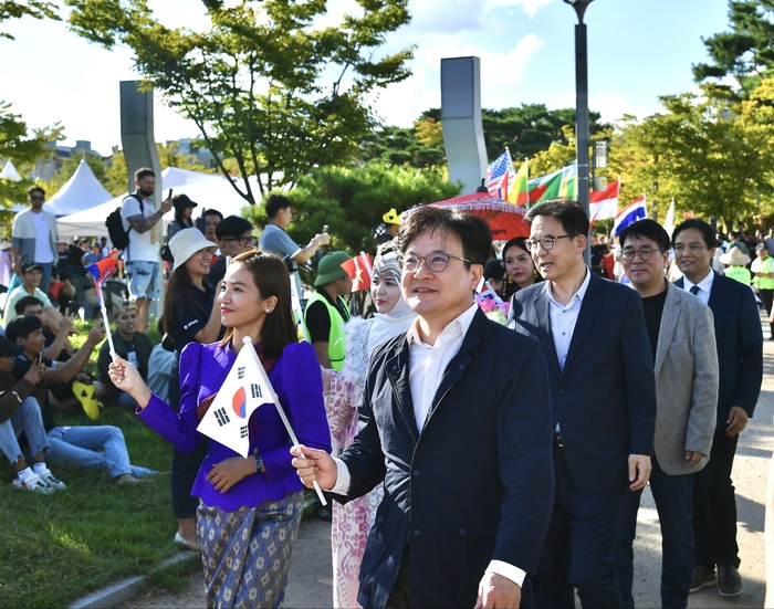 김포시 29일 2024년 제17회 김포세계인큰잔치 개최