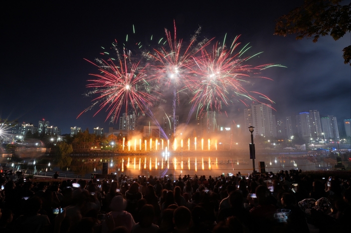 김포시 12일 2024년 김포라베니체축제 개최