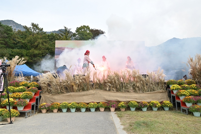 포천시-포천문화관광재단 13일 2024년 제27회 포천산정호수명성산억새꽃축제 개막식 개최