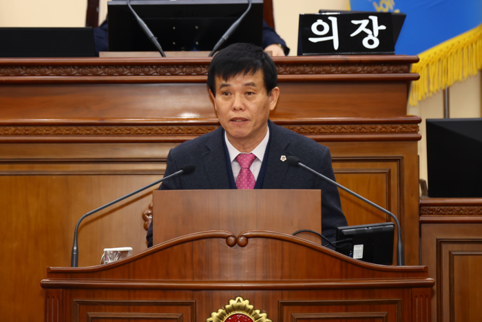 이영욱 도의원