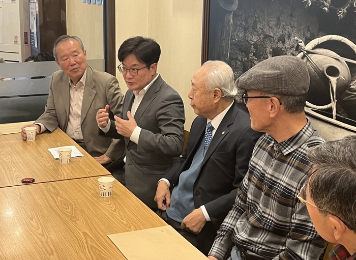 김병수 김포시장 21일 김포향교-통진향교-우저서원-대포서원 관계자와 오찬간담회 운영