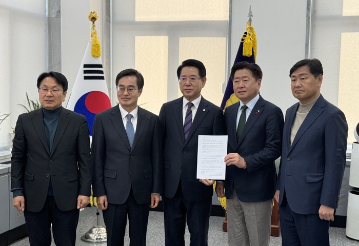 광주·전남 '비상계엄 후폭풍'…정당·시민·사회단체 등 윤석열 퇴진 시국대성회