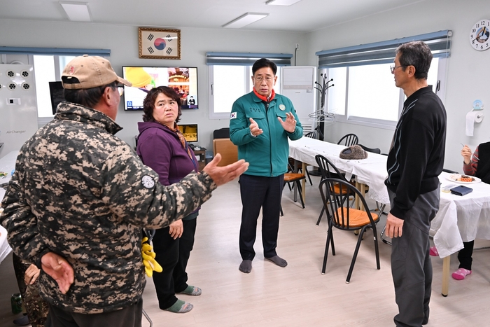 전진선 양평군수 11월27일 이후 연일 폭설피해 복구현장 진두지휘