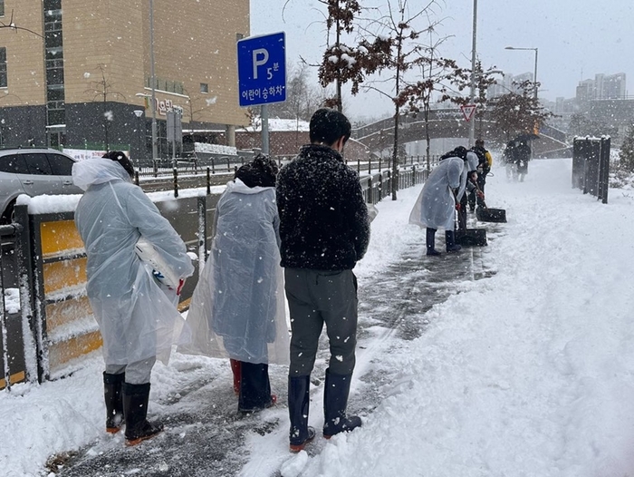 시흥시 28일 제설작업 현장