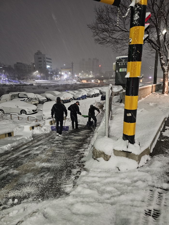 안양시 28일 제설작업 현장