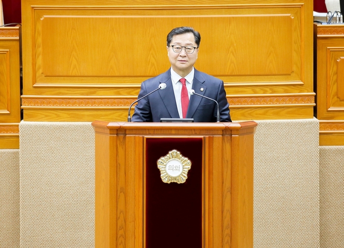 김정중 안양시희회 의원 제300회 안양시의회 임시회에서 5분 자유발언 발표