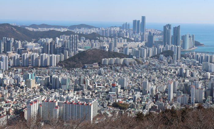 부산 수영·해운대구 일대 아파트와 고층빌딩