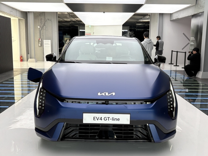 기아 EV4 GT라인. 사진=이찬우 기자