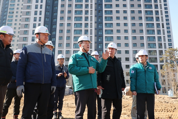 의왕시 25-26일 해빙기 대비 오전나구역, 내손다구역, 내손라구역 정비현장 안전점검' 실시