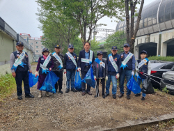 동두천시의회-무공수훈자회 환경정화 봉사전개