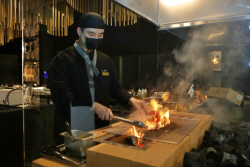 "고급 식당 늘린다" 롯데百, 이번엔 ‘목탄장’ 오픈