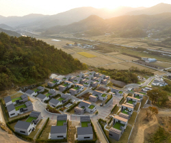 DL이앤씨, 전남 구례군서 ‘모듈러 단독주택’ 타운형 단지 준공