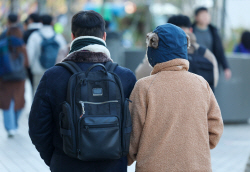 [오늘날씨 예보] 전국 맑고 포근 ‘대설’…서울 아침 기온은 2도 수준