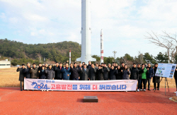 공영민 고흥군수, 새해 첫날 우주발사체 산업클러스터 방문 점검