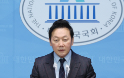 친명계 정봉주, 비명계 박용진 지역구 출마…"당 정체성 세울것"