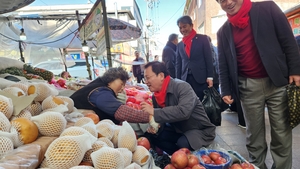 국민의힘 김형동 의원, 설 명절 전통시장 장보기