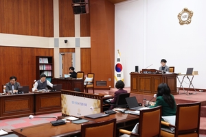 군포시의회, 준공업지 공동주택 건축허가 보류