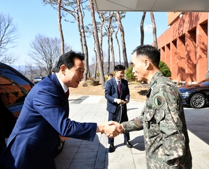 포천시-육군교육사령부 ‘드론봇 산업’ 육성 업무협약