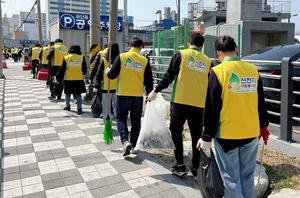 “우리 동네는 우리 손으로 깨끗하게”...  ‘클린하단’ 캠페인 눈길