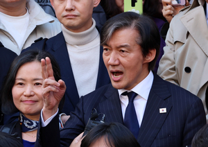 조국 “한동훈 딸도 내 딸 만큼...이준석, 지지율 폭락에 초조”