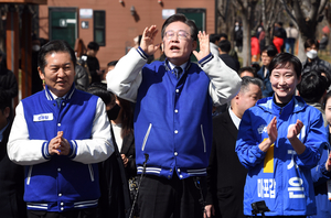 “선거법 검토했냐고!”…이재명, 안귀령 노래교실 노이로제?