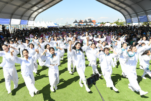 화성 뱃놀이 축제, 지역주민과 함께 하는 ‘3無축제’로 주목