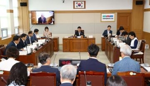 강원도의회 교육위, 도교육청 상반기 주요업무보고 받아