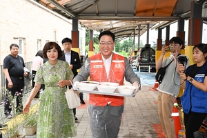 강수현 양주시장 ‘사랑의 자장면 나눔’ 봉사방문