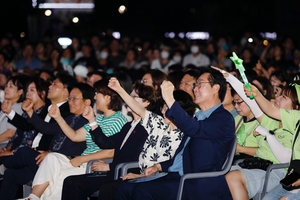 화성시, 여름밤 콘서트 ‘성료’...발라드 여제 거미 등 출연