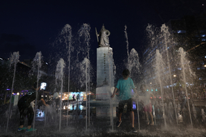 부산 열대야 21일 연속 역대 최장 기록…서울은 25일 돌파