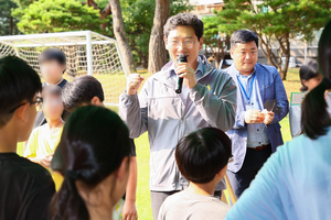 이상일, 아동양육시설 ‘선한사마리아원’ 방문...입소 아동과 시설 종사자 격려