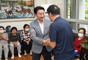 김동근 의정부시장 ‘웰니스 경로당’ 만들기 현장점검