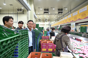 이충우 여주시장, 고구마 전문 유통법인 ‘거산’ 현장 방문