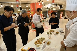 ‘원주만두축제 만두품평회’ 개최…만두 맛과 품질 평가