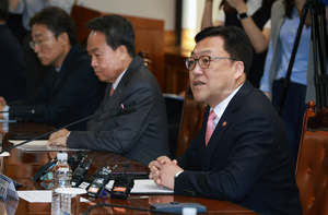 김병환 금융위원장 “금융의 본질은 신뢰...가계부채 수단 과감하게 시행”