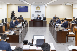 경북도의회 통합신공항특별위원회, 공항투자본부로부터 업무보고 받아