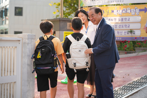 하윤수 부산교육감, 2024 전국복지대상 ‘교육복지봉사 대상’ 선정