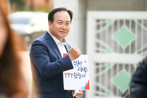 이권재 오산시장, 수능 시험장 찾아 수험생 격려