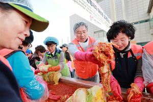 이상일 용인시장 “김장김치에 담긴 사랑의 마음, 어려운 이웃에 전해지길”