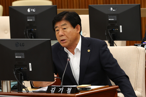 김기철 도의원, “기후변화 대응 사과 산지 적극 투자 필요”