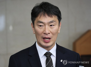 이복현 금감원장 “금융시장 정상화될 때까지 24시간 비상대응체계 가동”