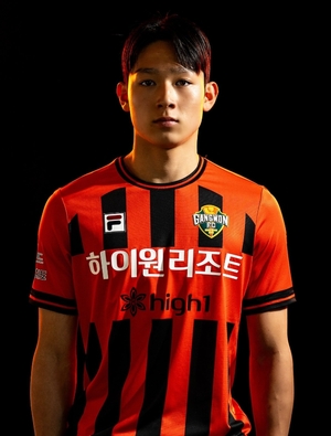 [디시트렌드] 양민혁·이승우, 디시트렌드 축구 선수 인기투표 1·2위 차지!