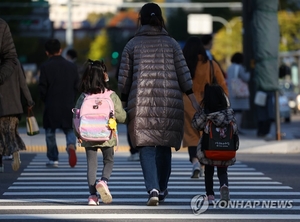 국민 66% 경제 비관 “자녀가 나보다 가난할 것”