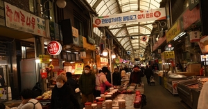 대구 설 명절 재래시장, 손님은 ‘북적’... 상인은 ‘울상’