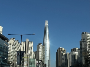 “전세대출이 한국 부동산시장 망쳐”…거세지는 폐지론