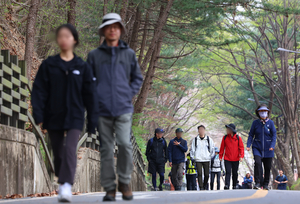 기후변화에 따뜻해진 봄…계절 알레르기·산불 악화 부른다